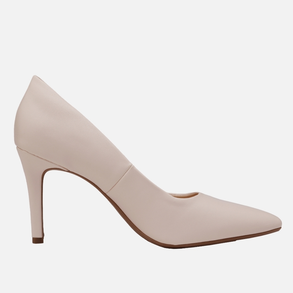 Womans Heels - Picture 3 of 6